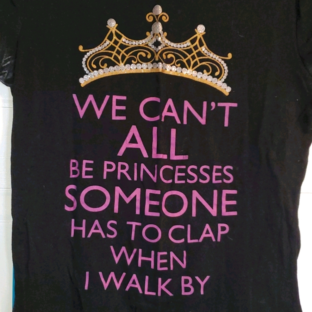 Tee